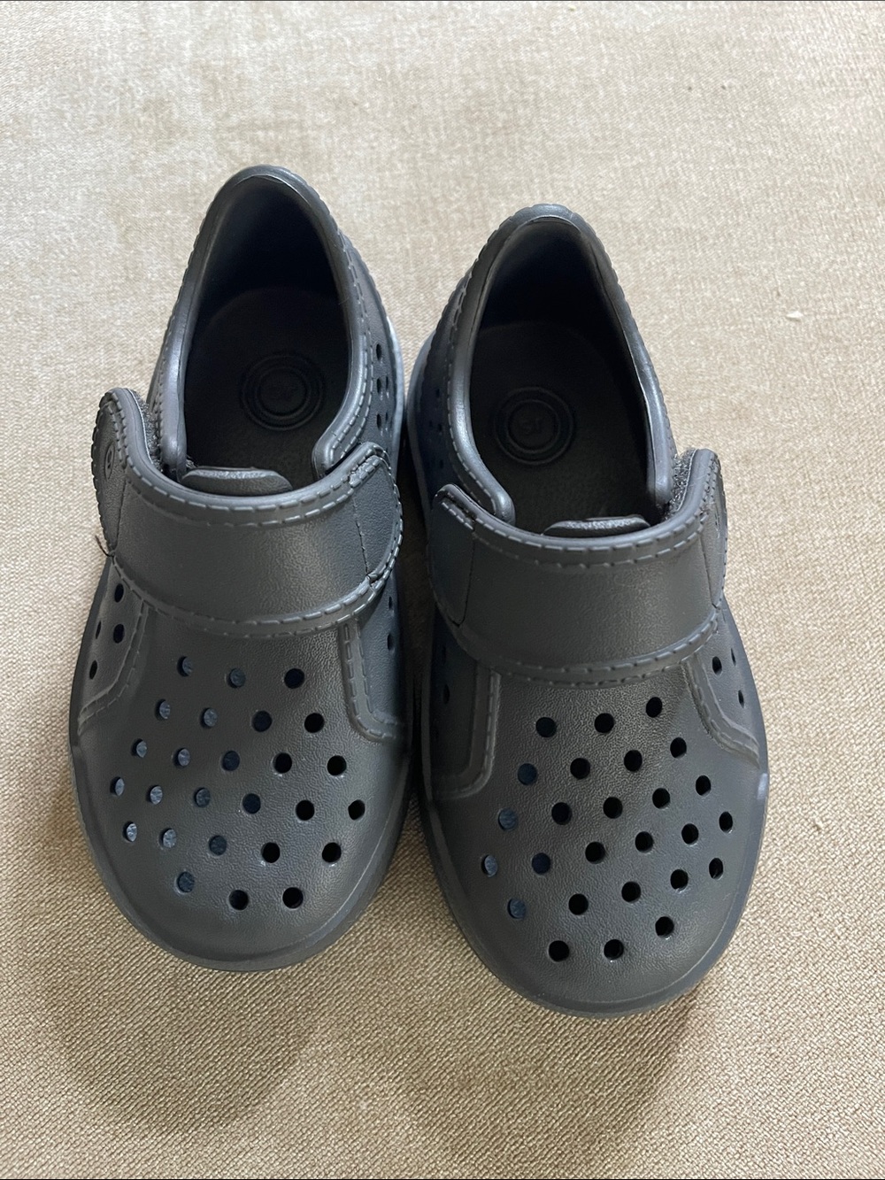 Stride Rite Kids Charcoal Gray Water Shoes with velcro Strap